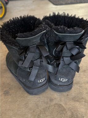 UGG Bailey Bow Black Short Suede Boots with Back Ribbon Detail